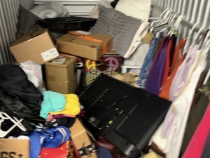 5 x 10 storage unit in Hurst, TX