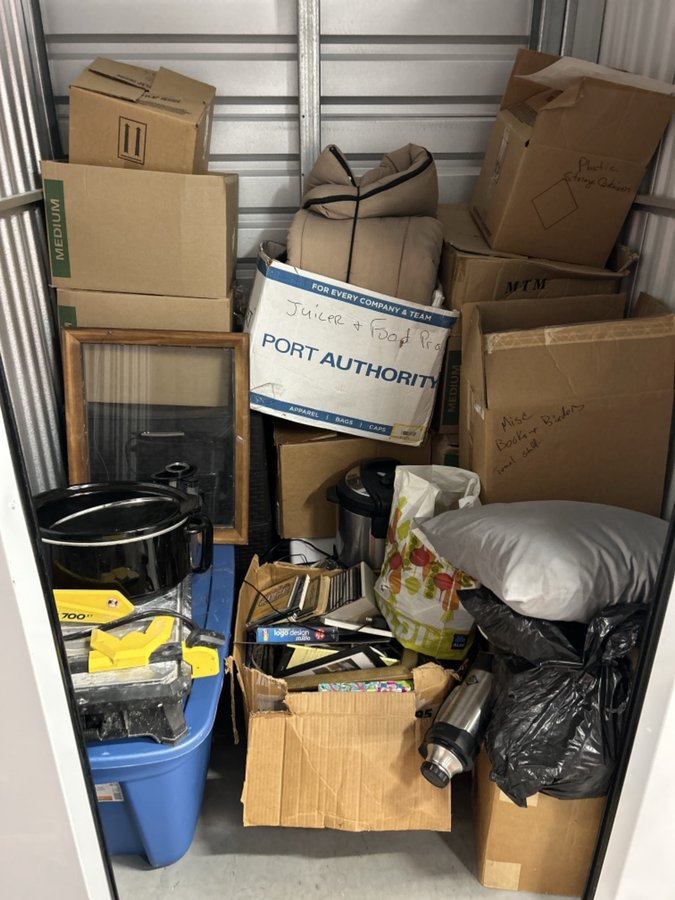 5 x 5 storage unit in Hurst, TX