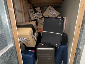 5 x 10 storage unit in Los Angeles, CA
