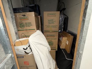 5 x 10 storage unit in Los Angeles, CA