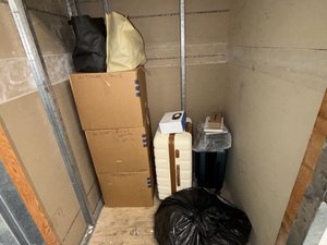4 x 5 storage unit in Los Angeles, CA