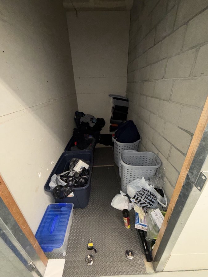 5 x 10 storage unit in Los Angeles, CA