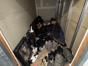 5 x 10 storage unit in Los Angeles, CA
