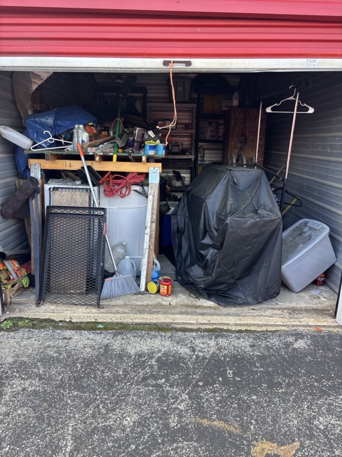 10 x 15 storage unit in Claymont, DE