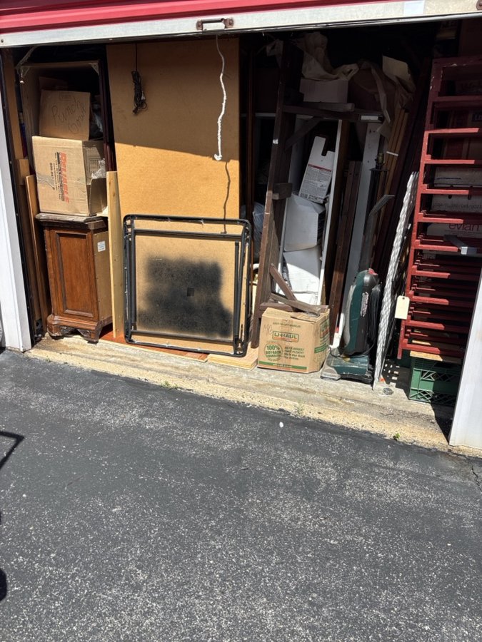 10 x 20 storage unit in Claymont, DE
