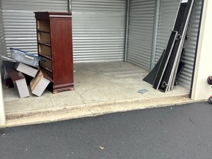 10 x 10 storage unit in New Castle, DE