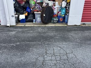 10 x 12 storage unit in Claymont, DE