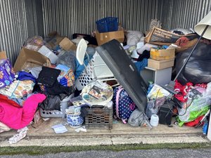 10 x 12 storage unit in Claymont, DE