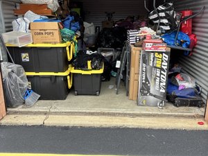 10 x 20 storage unit in New Castle, DE