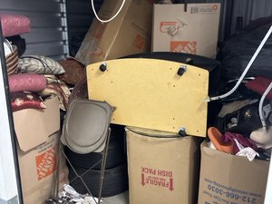 10 x 10 storage unit in New Castle, DE