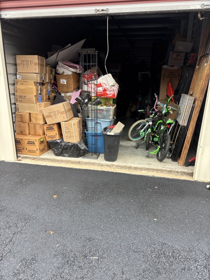 10 x 35 storage unit in New Castle, DE