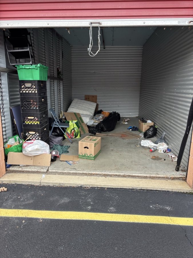 10 x 20 storage unit in New Castle, DE