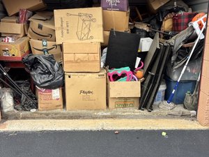10 x 10 storage unit in New Castle, DE
