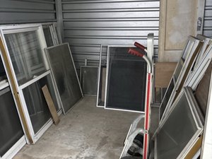 10 x 10 storage unit in New Castle, DE