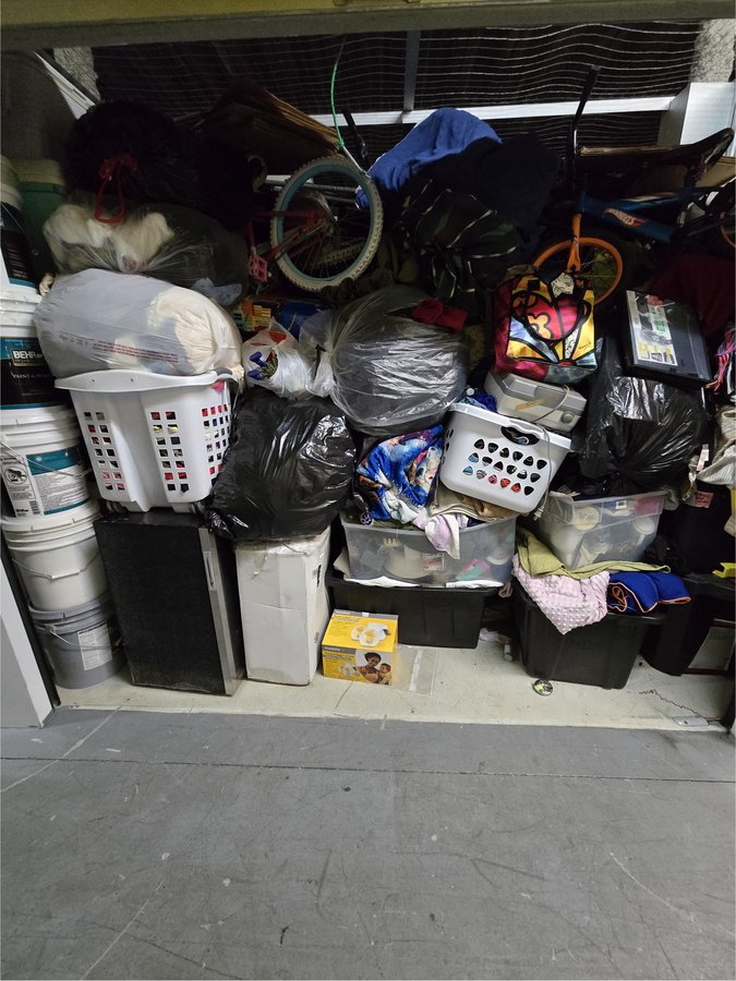 10 x 10 storage unit in Coral Springs, FL
