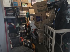 10 x 15 storage unit in Jacksonville, FL