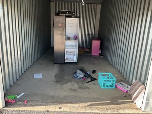 10 x 20 storage unit in Cleveland, OH