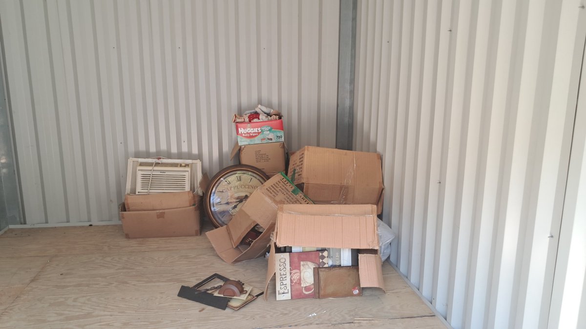 10 x 15 storage unit in Pittsburgh, PA