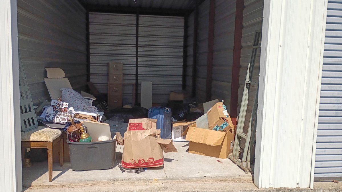 10 x 20 storage unit in Springfield, TN