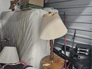 10 x 10 storage unit in Orlando, FL