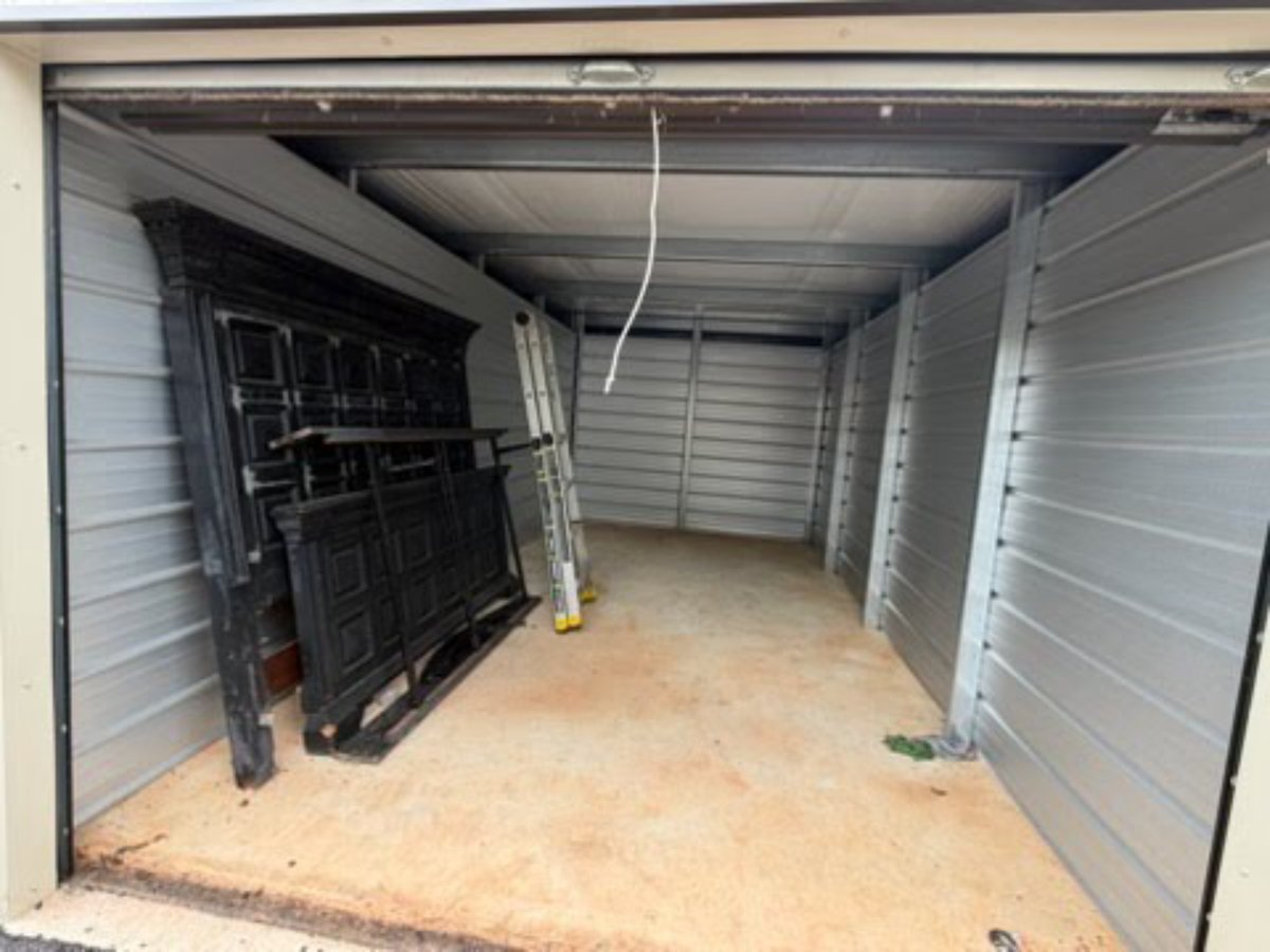 10 x 20 storage unit in Athens, GA