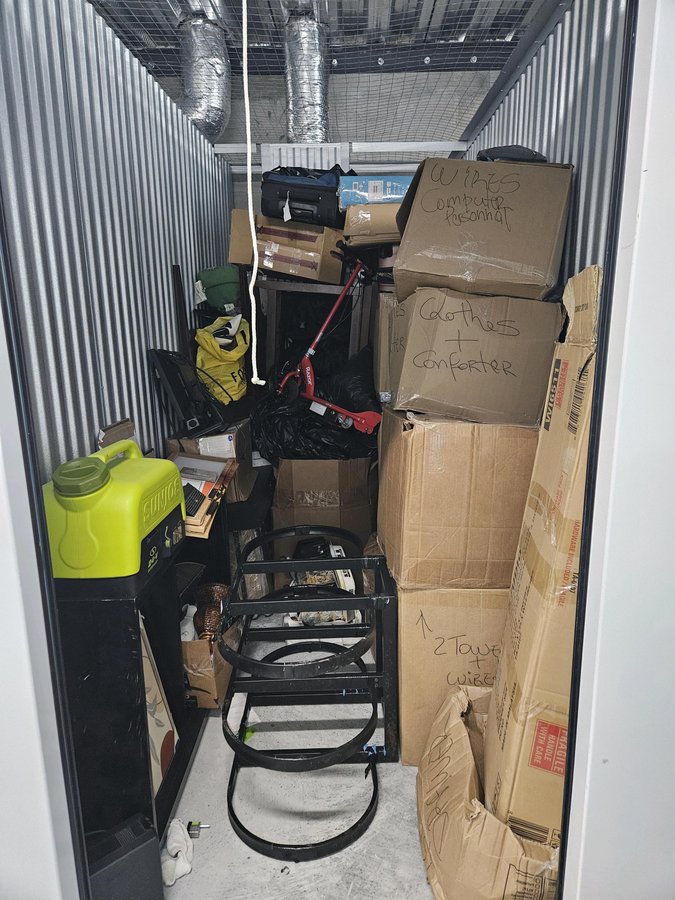 5 x 10 storage unit in Hallandale, FL
