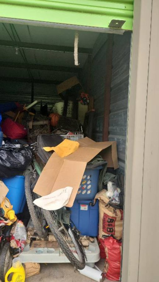 10 x 20 storage unit in College Park, GA