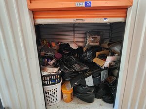 5 x 10 storage unit in Deer Park, NY