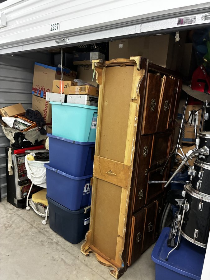 10 x 30 storage unit in Mansfield, TX