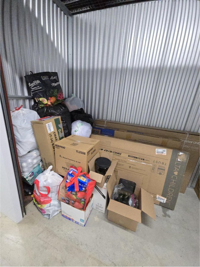 10 x 5 storage unit in Crum Lynne, PA