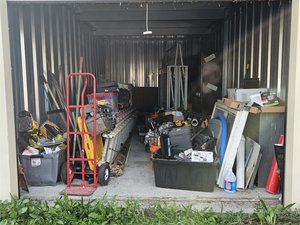 10 x 20 storage unit in Flint, MI