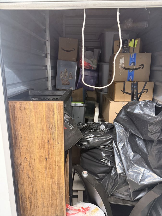 5 x 10 storage unit in Staten Island, NY