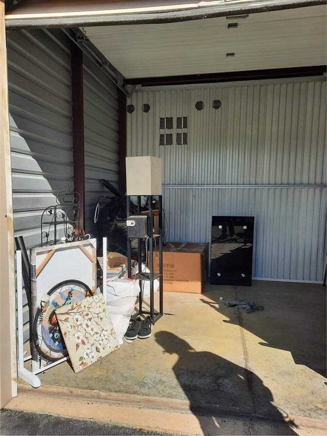 10 x 10 storage unit in Greensboro, NC