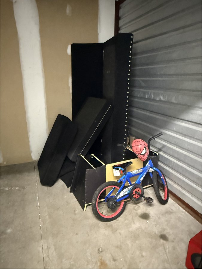 10 x 10 storage unit in Columbia, SC