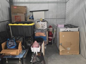 10 x 10 storage unit in Dyer, IN