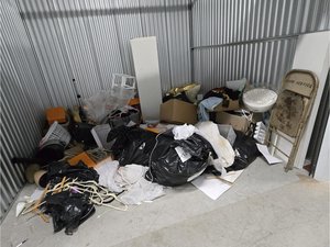 10 x 10 storage unit in Crum Lynne, PA