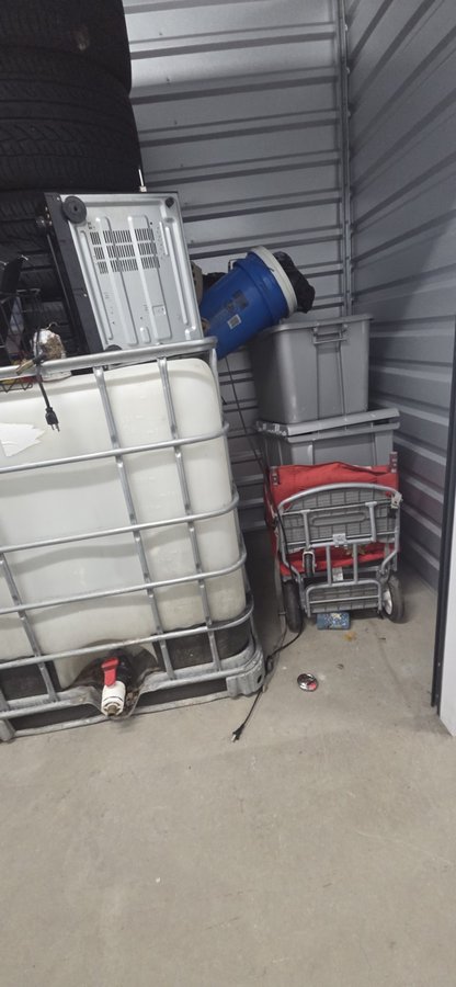 5 x 10 storage unit in South Euclid, OH