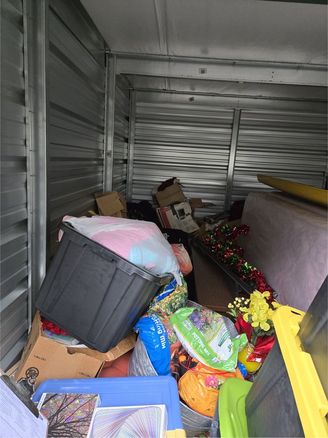 10 x 15 storage unit in Huntsville, AL