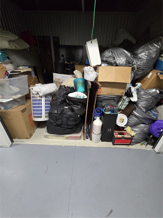 7 x 10 storage unit in Coral Springs, FL