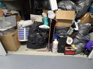 7 x 10 storage unit in Coral Springs, FL