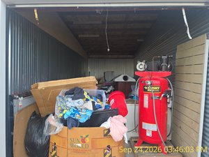 10 x 24 storage unit in Fairfield, CA