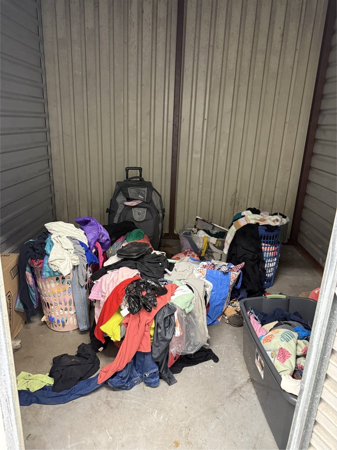 10 x 10 storage unit in Columbia, SC
