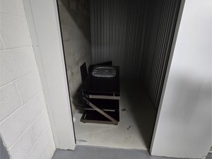 5 x 10 storage unit in Coral Springs, FL