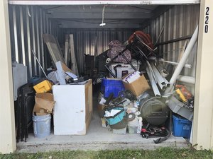 10 x 20 storage unit in Flint, MI