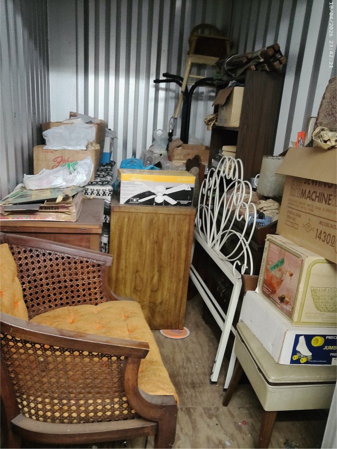 5 x 10 storage unit in Lakewood, OH