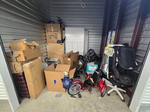 10 x 10 storage unit in Richmond, TX