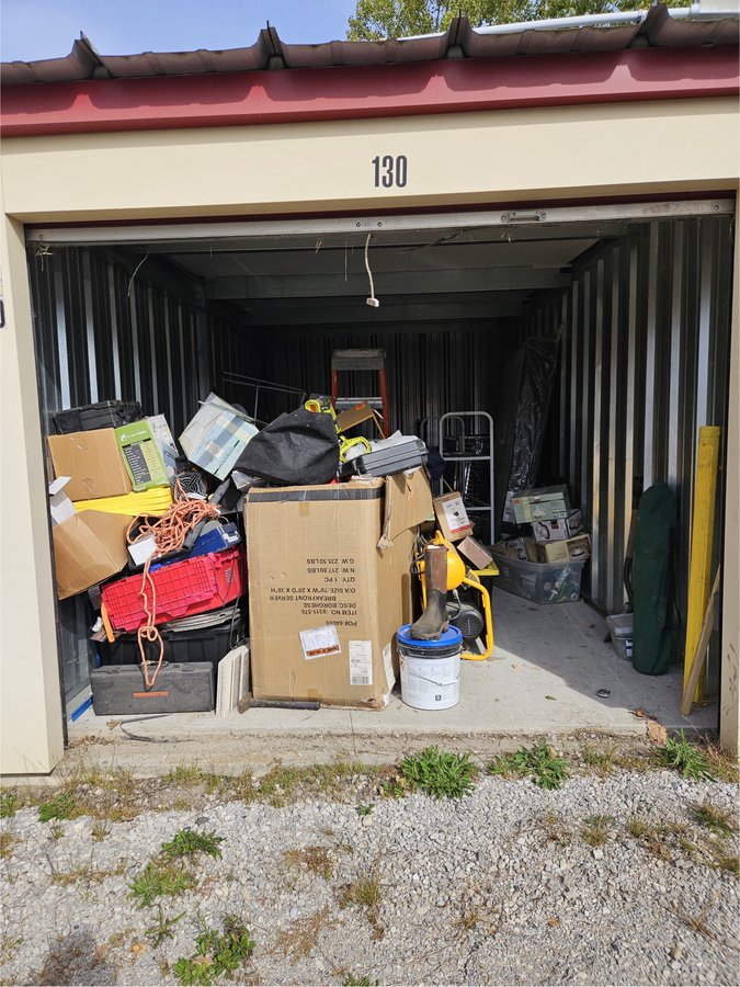 10 x 20 storage unit in Flint, MI