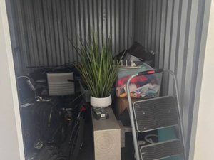 10 x 10 storage unit in Riverton, UT