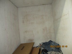 4 x 4 unit in Oakland