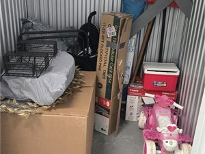 5 x 5 storage unit in College Park, MD
